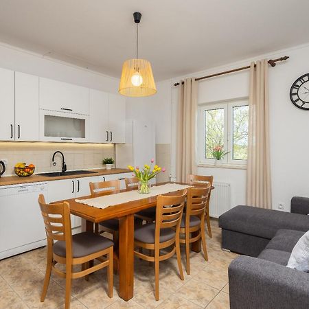 Holiday Residence Maja Katuni ภายนอก รูปภาพ