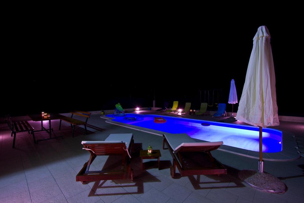 Holiday Residence Maja Katuni ภายนอก รูปภาพ