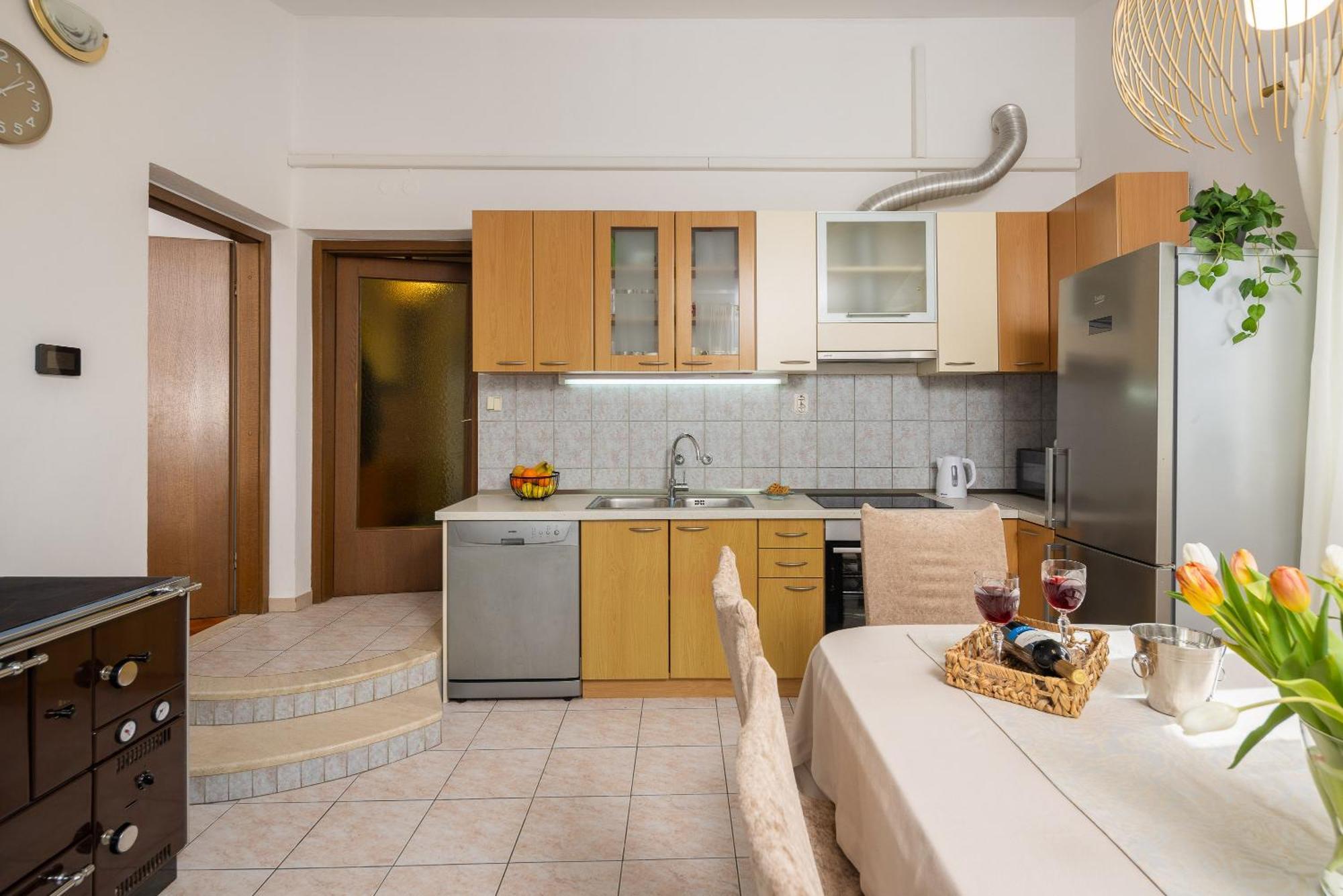Holiday Residence Maja Katuni ภายนอก รูปภาพ