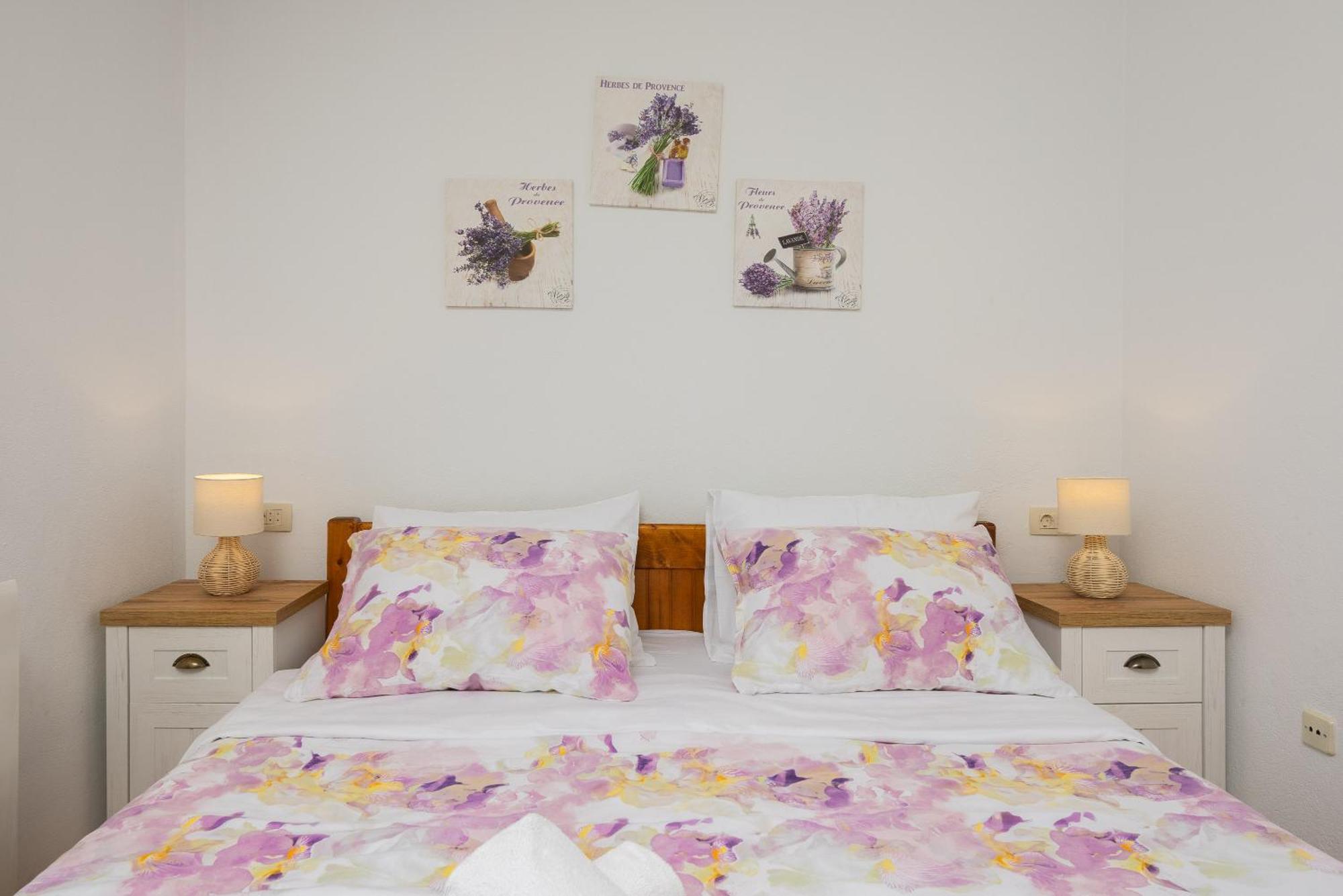 Holiday Residence Maja Katuni ภายนอก รูปภาพ