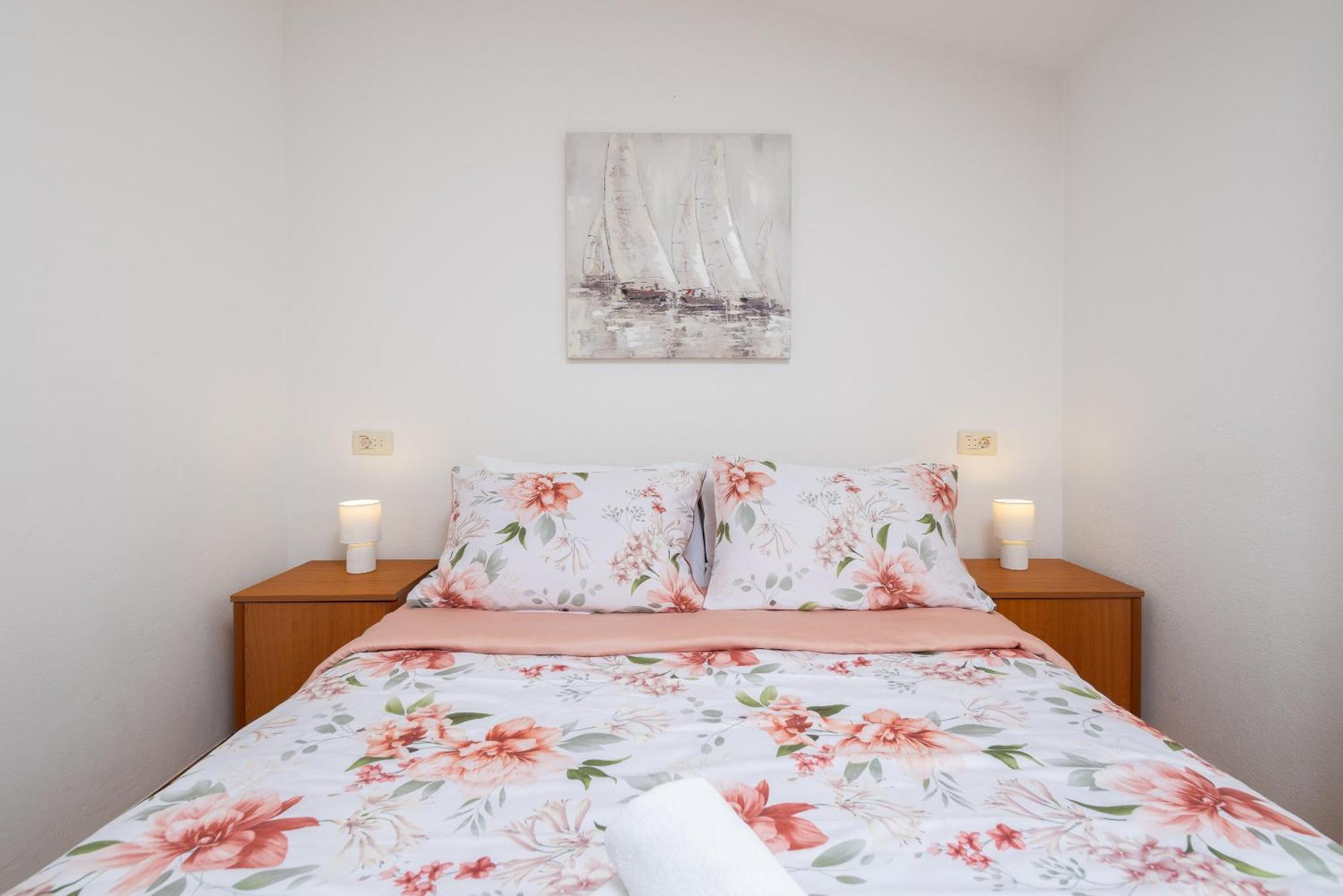 Holiday Residence Maja Katuni ภายนอก รูปภาพ