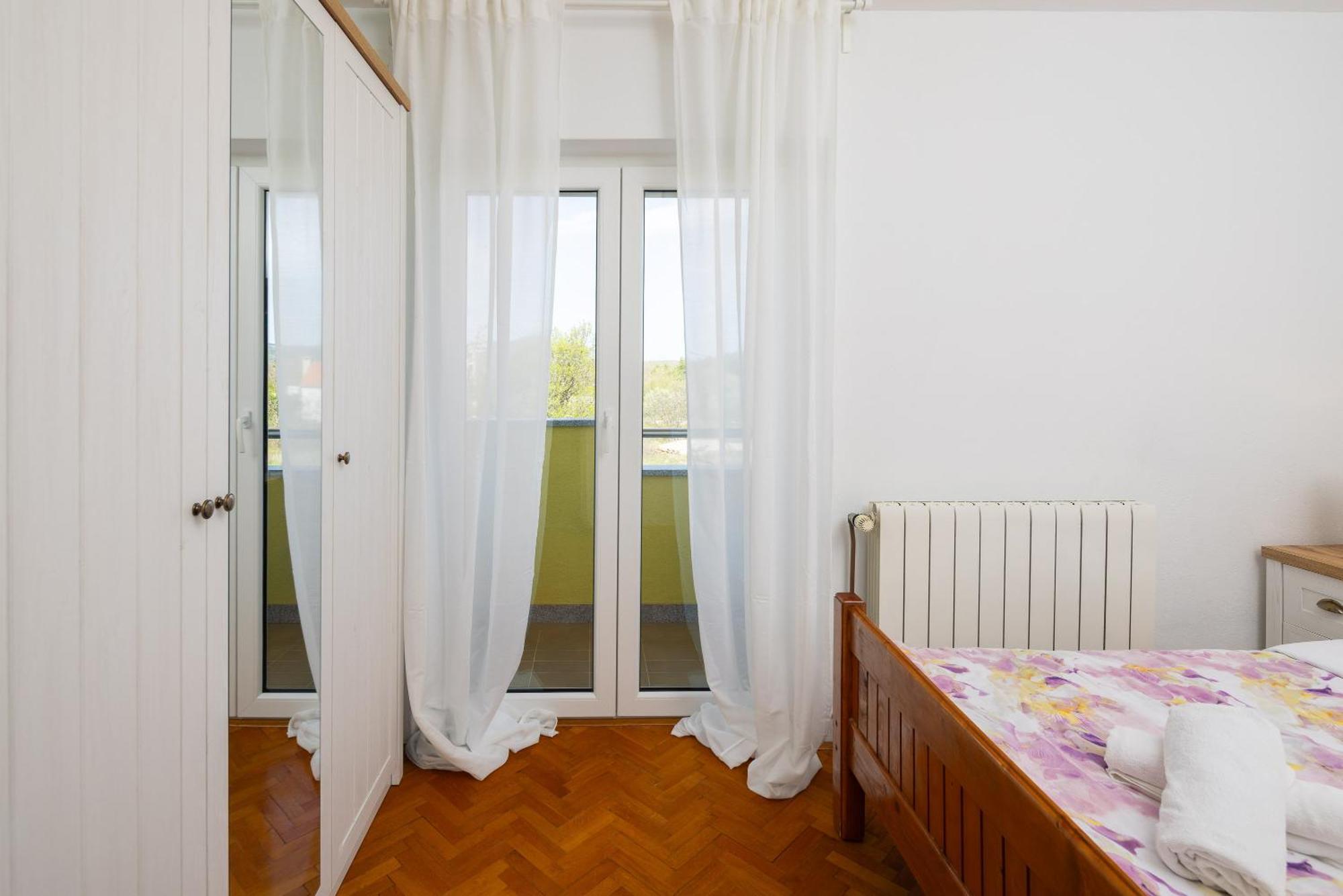 Holiday Residence Maja Katuni ภายนอก รูปภาพ