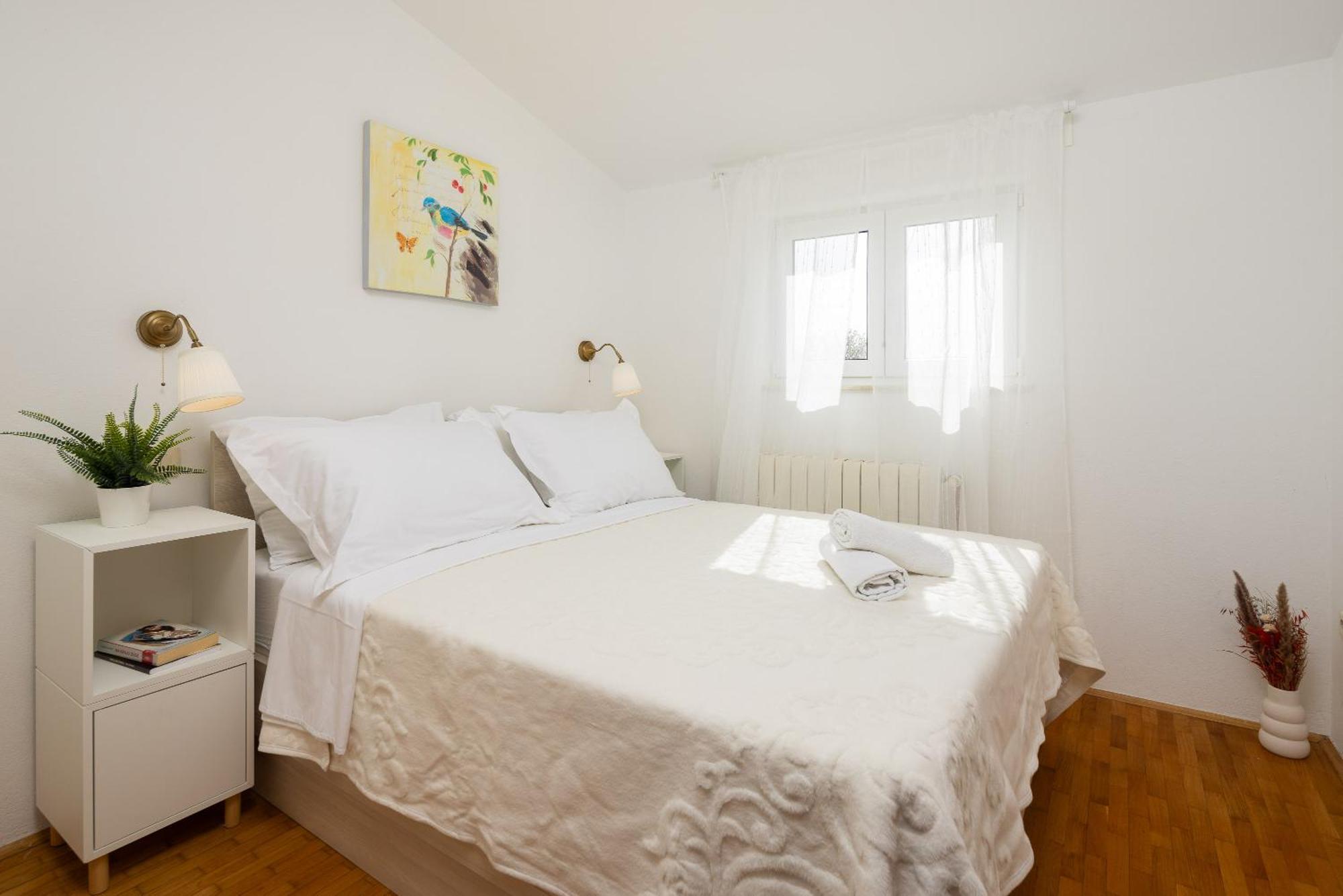 Holiday Residence Maja Katuni ภายนอก รูปภาพ