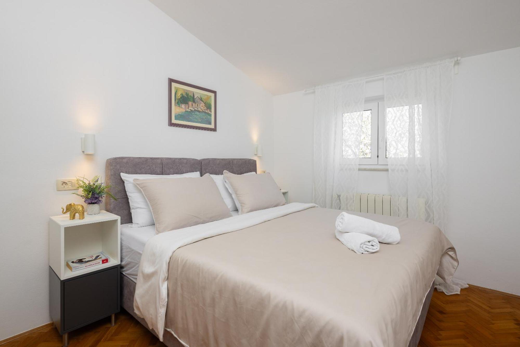 Holiday Residence Maja Katuni ภายนอก รูปภาพ