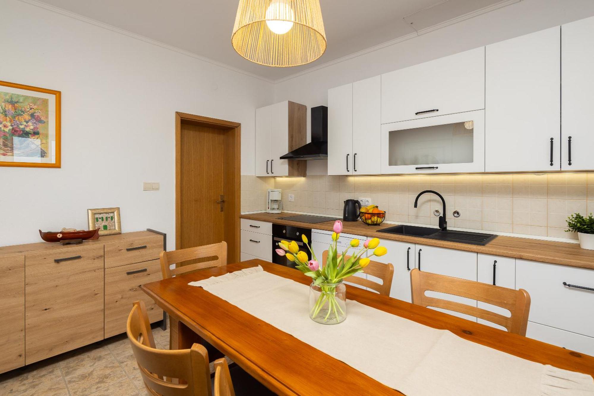 Holiday Residence Maja Katuni ภายนอก รูปภาพ
