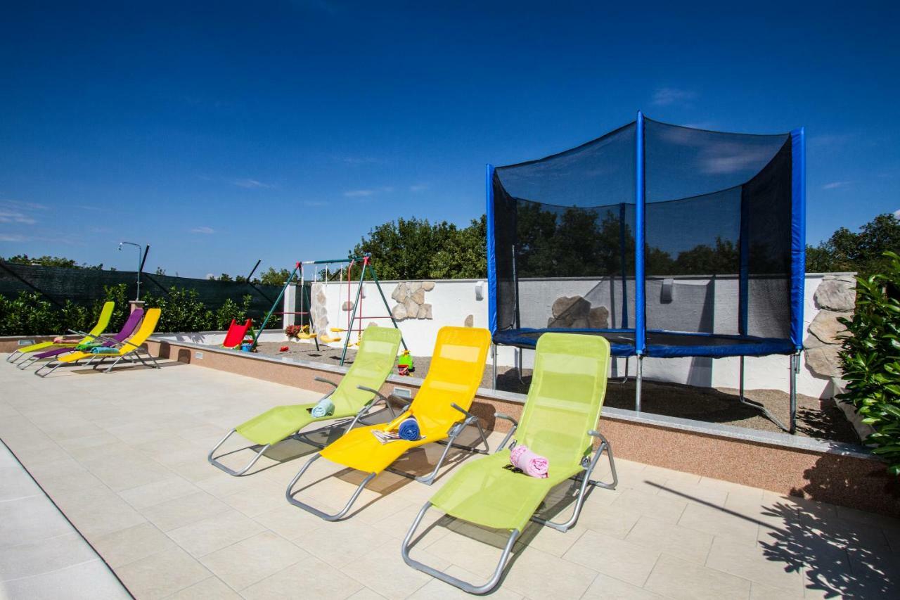 Holiday Residence Maja Katuni ภายนอก รูปภาพ