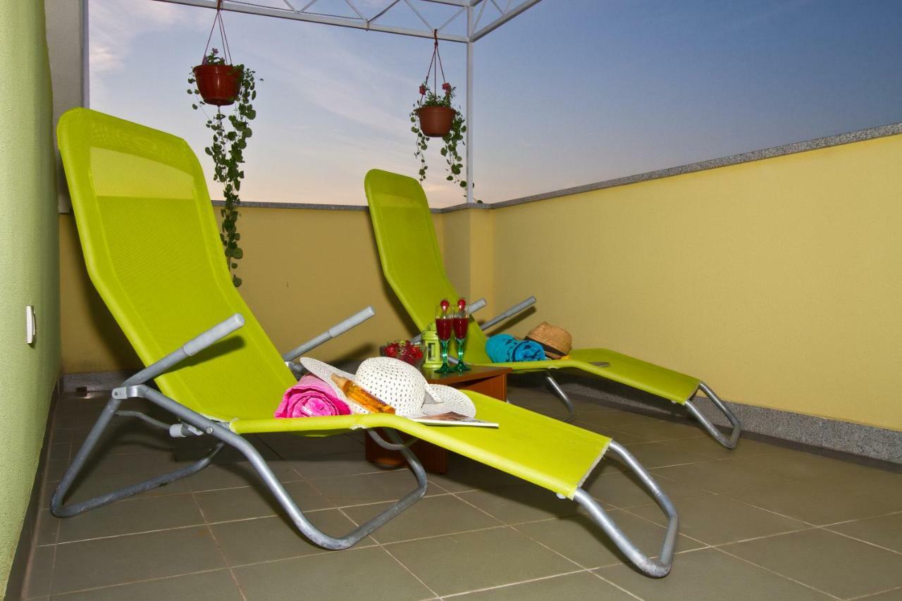 Holiday Residence Maja Katuni ภายนอก รูปภาพ