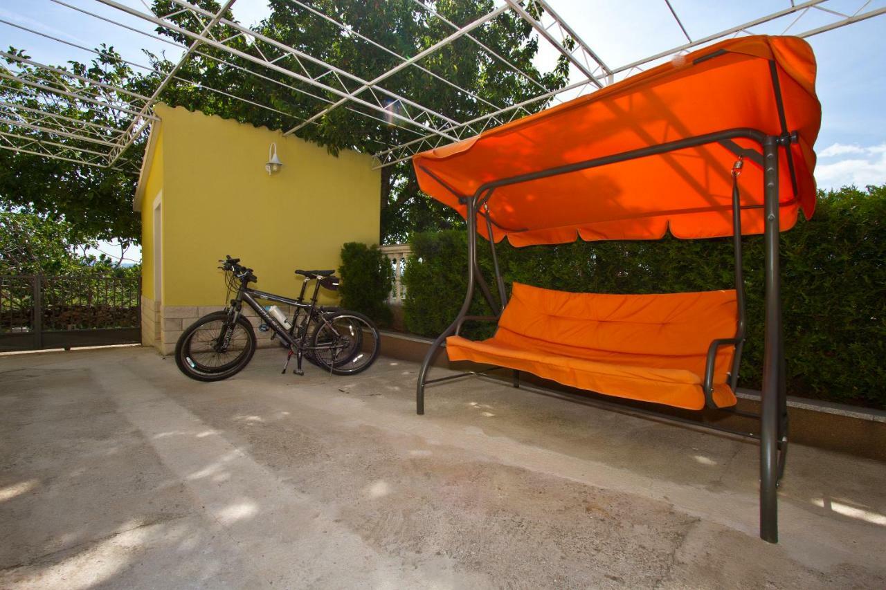 Holiday Residence Maja Katuni ภายนอก รูปภาพ